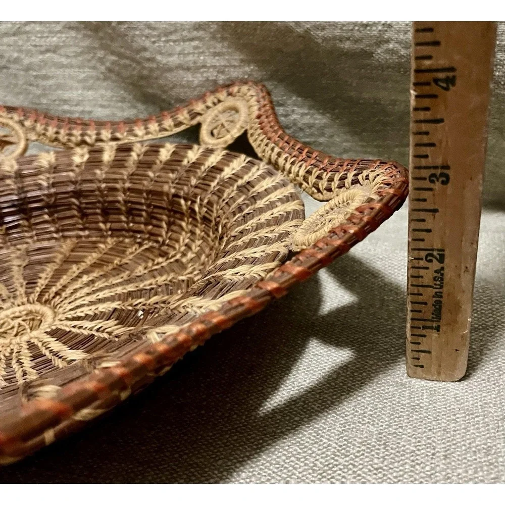 Vtg Coiled Pine Needle Basket 6 Sided Sunburst Scalloped Hexagonal Rim 3 Tone